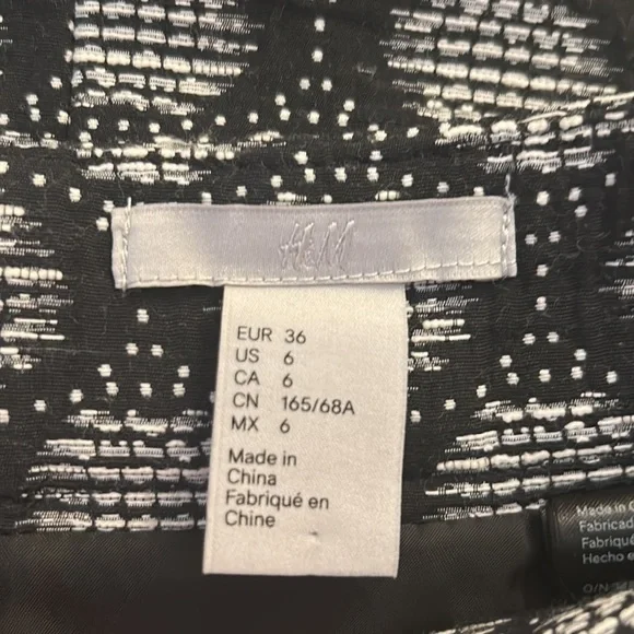 H&M Black with White Circle Print Business Midi Skirt Size 6 - Picture 4 of 5